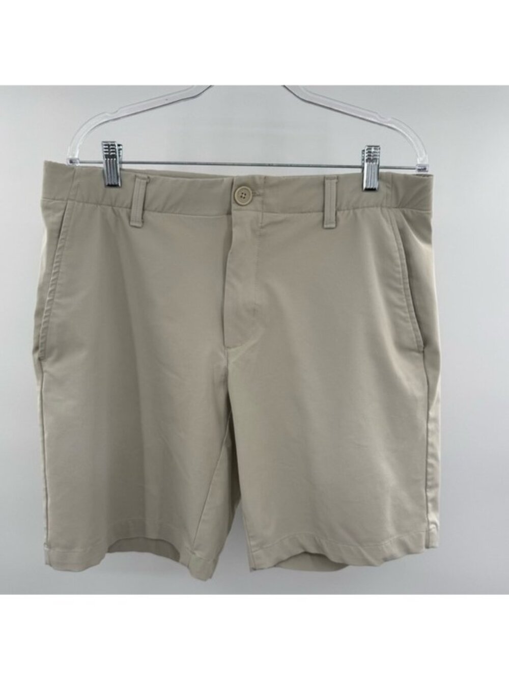 Under Armour HeatGear Golf Shorts Men’s 36 Khaki Performance Flat Front Athletic